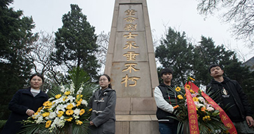 清明时节再出发 “红色寻访”追忆雨花英烈