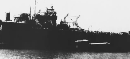 “中字102号”坦克登陆艇