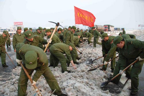 2008年，“临汾旅”抗雪救灾