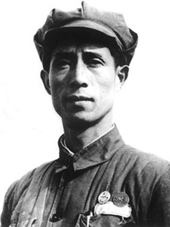 著名军事摄影记者邹健东（摄于1949年冬）.jpg