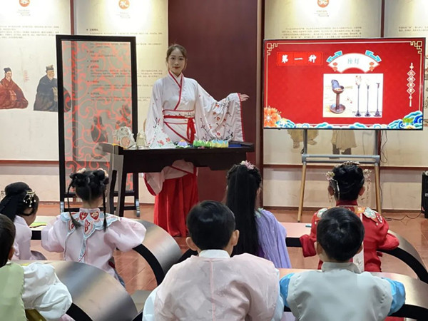 微信图片_20230203171553_副本.jpg