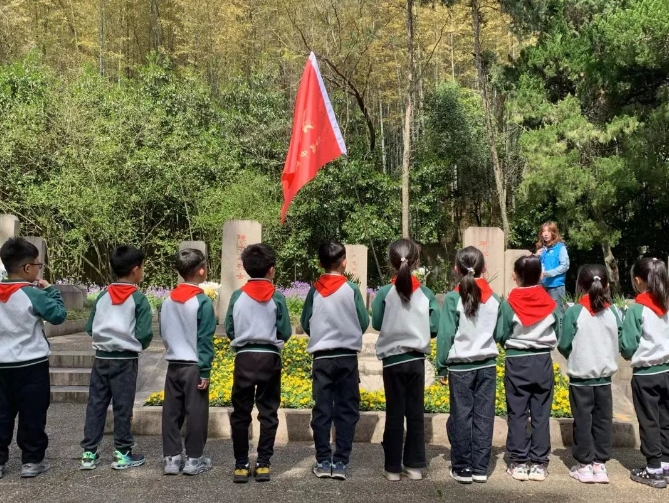 弦歌不辍，薪火相传 | 高校雨花英烈事迹与精神宣讲团现场教学志愿服务纪实