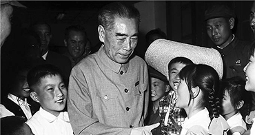 花儿依旧这样红——寻找五十年前和周总理合影的“小红花”们