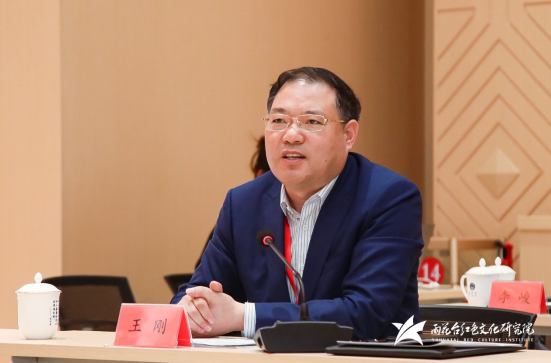 王刚